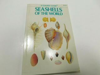 Seashells Of The World,  A Vintage Golden Guide By R.  Tucker Abbott - 1962