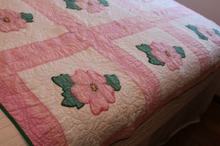 Vintage Cotton Hand Stitched Applique Quilt Posies w Pink and Green 2