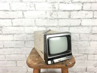 Vintage 1984 Panasonic Portable Tv Tr - 5110t