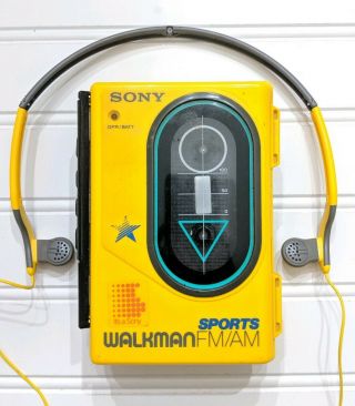 Sony Walkman Sports Fm/am Radio W/cassette Player Wm - F45 & Headphones Mdr - W15
