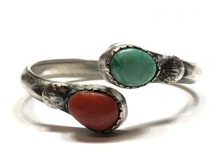 Vintage Ladies Native American Sterling Silver Coral/turquoise Ring - Size 7.  75