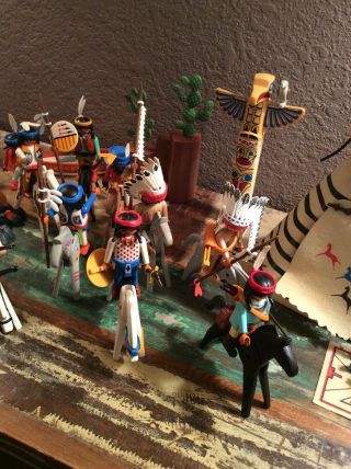 Vintage Playmobil Native American Indian Camp 21 figures,  horses & Many 4