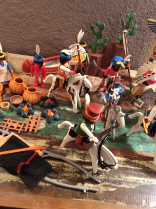 Vintage Playmobil Native American Indian Camp 21 figures,  horses & Many 5