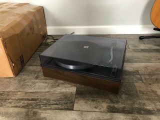 Acoustic Research Ar Turntable; Xb.  With Dust Cover