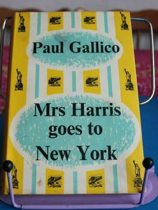 Paul Gallico; Mrs Harris Goes To York Hb/dj 1st Edition