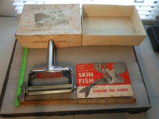 Vintage Metal Townsend Fish Skinner And Instruction Sheet