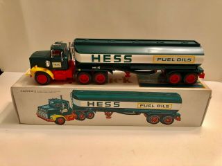 Vintage 1977 HESS FUEL OILS TRUCK Toy Tanker W/ Box & Instruction Card 2