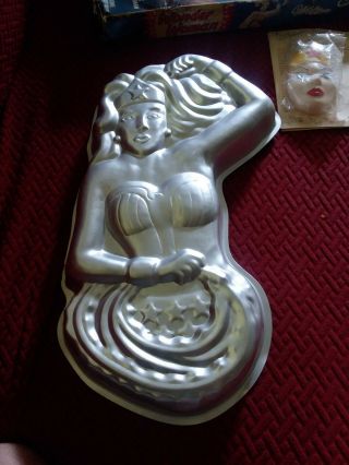 Vtg 1978 Wilton Wonder Woman Cake Pan With Plastic Face And Directions