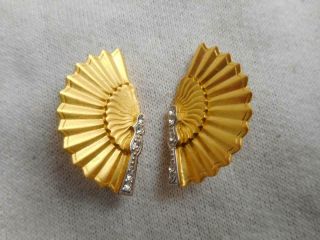 Vtg Metropolitan Museum Of Art Mma Mad Gold Fan Clip Earrings W.  Crystal Accents