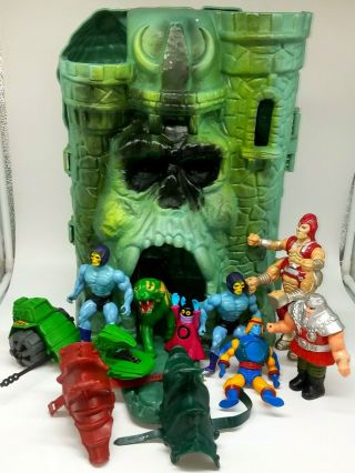 Vintage Castle Grayskull Plus He - Man Characters Mattel Masters Of Universe Motu