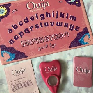 Vintage Pink Ouija Board With Planchet,  Cards,  Instructions And Carrying Case