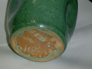 Vintage Arts & Crafts Pottery Green Pinched Sides Vase Frogskin Glaze 6 1/2 