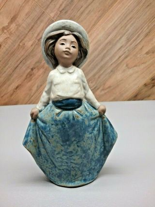 Vintage Nao Lladro Gres Girl Holding Dress Figurine Blue & White 6 - 3/4 " Tall