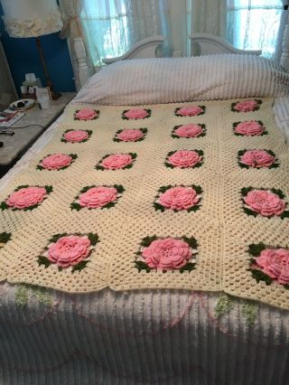VTG Handmade Granny Crochet Blanket Afghan 3D Pink Roses 57x47 4