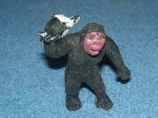 Vintage King Kong Gorilla Monster W/ Jet Plane Rubber Figure Hong Kong 2 1/2 "