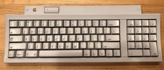 Vintage Apple Keyboard Ii - M0487 - 1990 - No Cords - - - Read