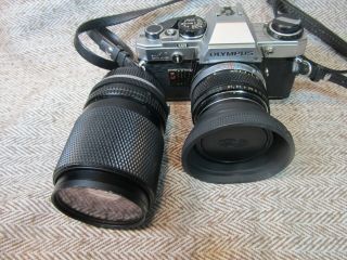 Vintage Olympus Om 10 Camera With Olympus 1:1.  8 F= 55mm Lens & 35 - 100 Mm Zoom