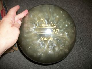 Columbia 300 White Dot Silver Bowling Ball 14.  22 lbs Undrilled Vintage 2