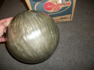 Columbia 300 White Dot Silver Bowling Ball 14.  22 lbs Undrilled Vintage 4