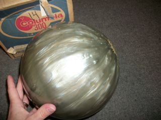 Columbia 300 White Dot Silver Bowling Ball 14.  22 lbs Undrilled Vintage 5