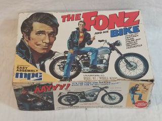 Vintage 1976 Mpc 1/25 Scale " The Fonz And His Bike " Model Kit