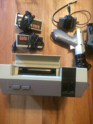 Vintage Nintendo NES Console - - - 5