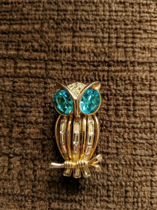 Vintage Glass Rhinestone Owl Fur Pin / Brooch