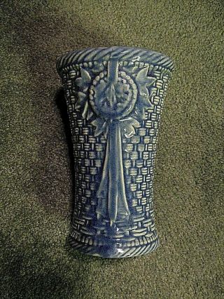 Vintage Nelson Mccoy Pottery Basket Weave Vase 6 " High Blue Medallian