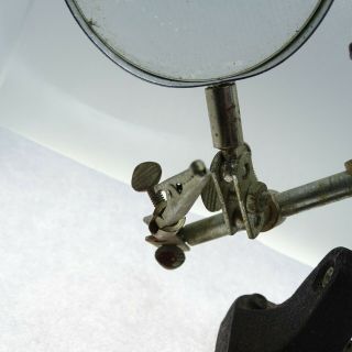 Vintage X - ACTO Watchmakers HELPING HANDS watch tool with Magnifying Glass 3
