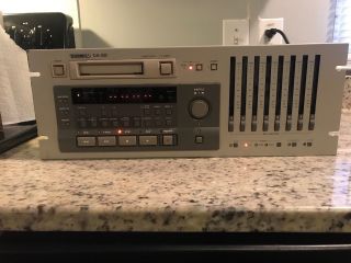 Vintage Tascam Da - 88 Hi8 Digital Audio Tape Deck,  Powers On