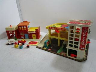 Vintage Fisher Price Parking Ramp Service Center,  Play Family Village W People
