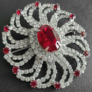 High End Vintage Ruby Red & White Rhinestone Flower Pinwheel Brooch Pin L113