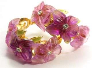 Vintage Art Arthur Pepper Gold Tone Enamel Lucite Flowers Curved Clip Earrings