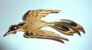 Vintage Crown Trifari Signed Gold Tone Red Cabochon Eyes Large Bird Brooch Read