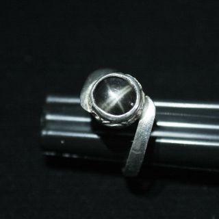 Vintage Artist Made Sterling Silver Ring With Black Star Sapphire Size 6 - 1/2