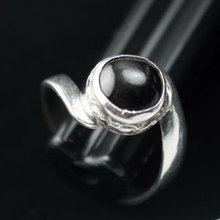 Vintage Artist Made Sterling Silver Ring with Black Star Sapphire Size 6 - 1/2 2