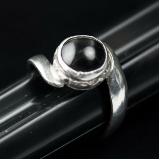 Vintage Artist Made Sterling Silver Ring with Black Star Sapphire Size 6 - 1/2 3