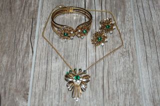 Vintage Green Clear Rhinestone Necklace Pendant Screwback Earrings & Bracelet