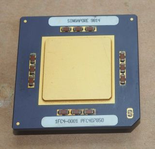 HP 1FC4 - 0001 Goldtop desoldered chip (not cpu but quite good looking) 2