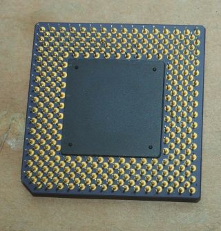 HP 1FC4 - 0001 Goldtop desoldered chip (not cpu but quite good looking) 4