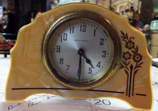 Vintage Caramel Luster - Ware Bakelite Haven Art Deco Desk Clock.