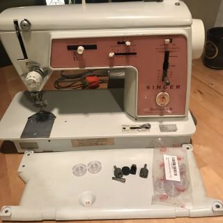 Vintage Singer Touch And Sew Sewing Machine - Deluxe Zig - Zag Model 626 -