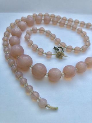 Vintage jewellery Pale Pink Czech Peking Glass ? Bead Necklace Needs Restringing 2
