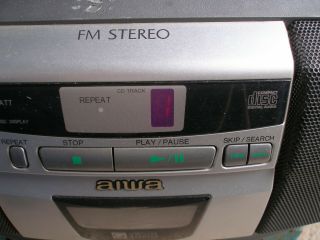 Aiwa Boombox CSD ES225U Vtg Stereo CD Player AM - FM Radio Cassette Recorder 2