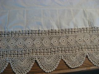 Vintage Look Ivory Pleated/crocheted 100 Cotton Trim Bedskirt - King
