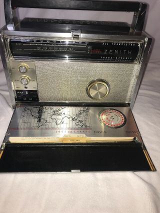 Zenith Trans - Oceanic Royal 3000 - 1 Radio FM AM Multiband Vintage Shortwave 2