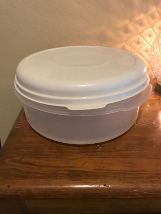 Vintage Tupperware Large 5 22 Cup Bowl/container With Lid