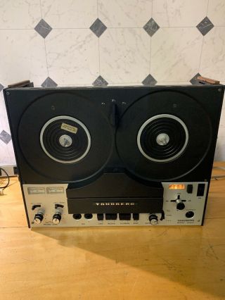 Tandberg Model 6000x Reel To Reel Tape Recorder,  Powers On,