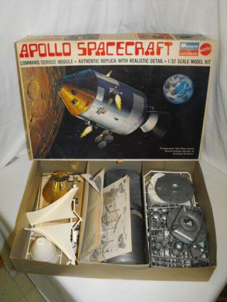 Monogram Apollo Spacecraft 1970 Vintage Kit Complete Nasa Moon 1/32
