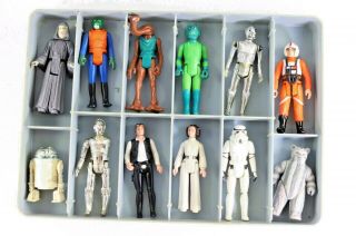 Vintage Kenner Star Wars Figure Case with 24 Figures 2